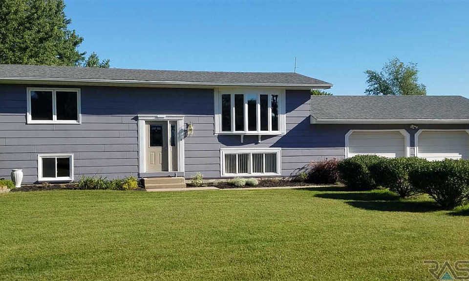 1st image of 46494 Inca Dr