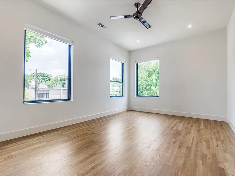 3526 Cragmont Ave — Photo 27