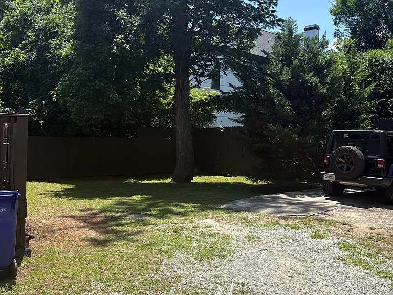 1439 Windsor Pkwy NE — Photo 42