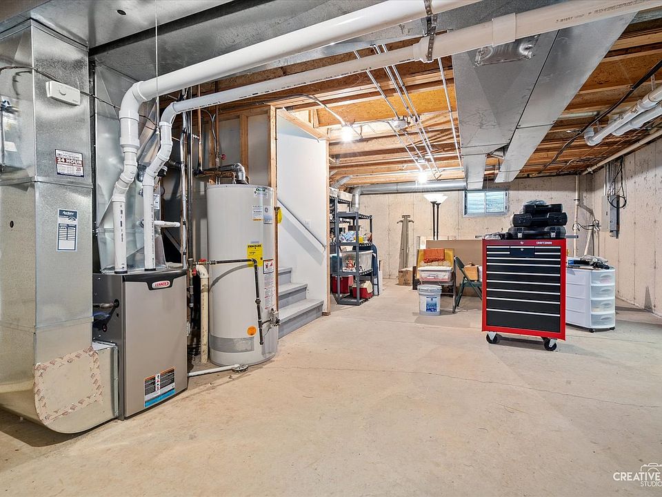 2nd image of 856 Violet Cir