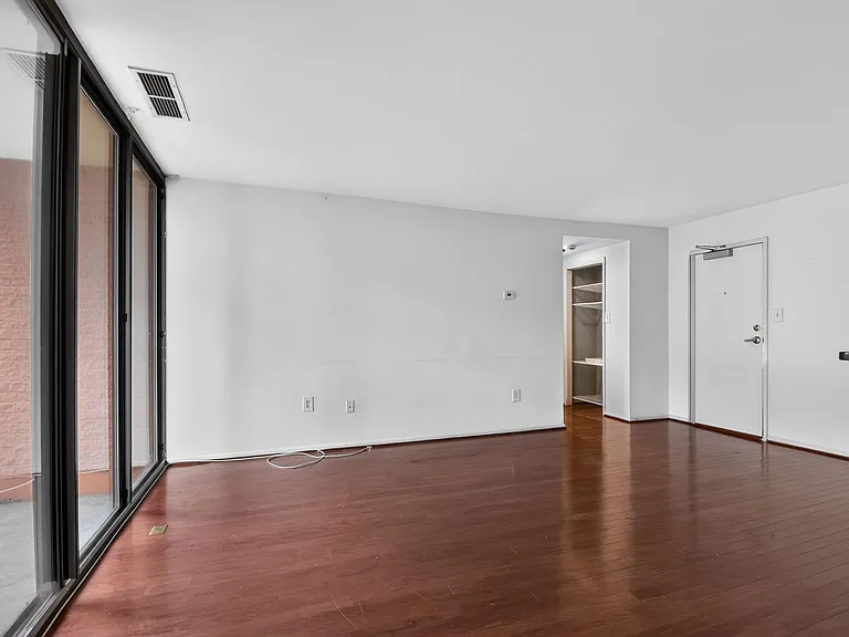 12 S Van Dorn St #503 — Photo 6