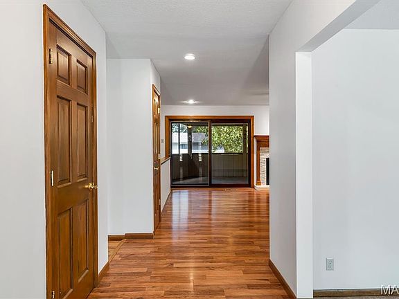 5th image of 605 Forrester Dr