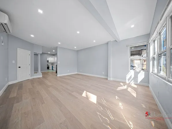 80-81 88th Ave, Woodhaven, NY 11421