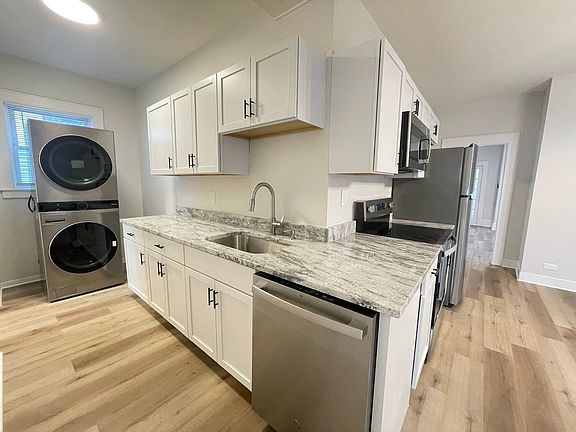 3rd image of 386 Rimmon St #1
