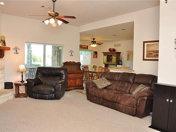 5th image of 1190 Colorado Dr