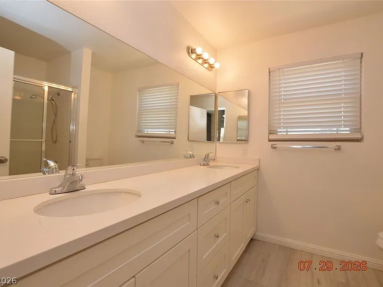 2836 Swallow Point Cir — Photo 11