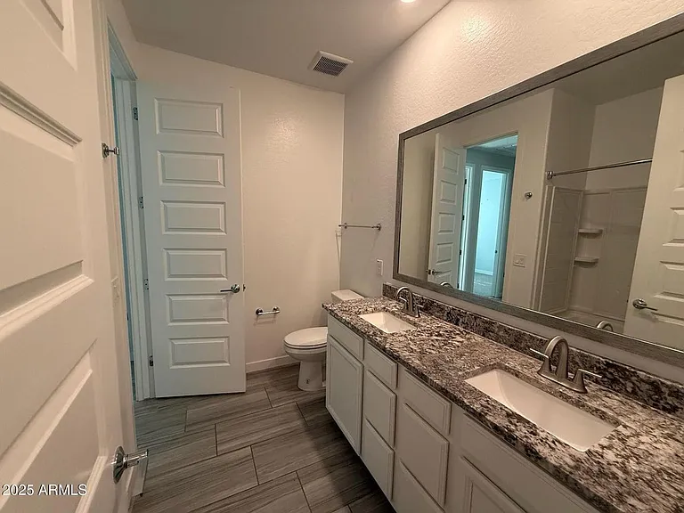 327 W Tamarack Dr — Photo 14