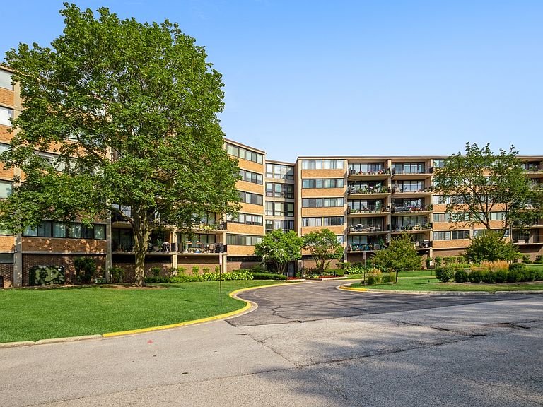 Bar Harbour At Windmill Lake Condominiums Schaumburg, IL Zillow