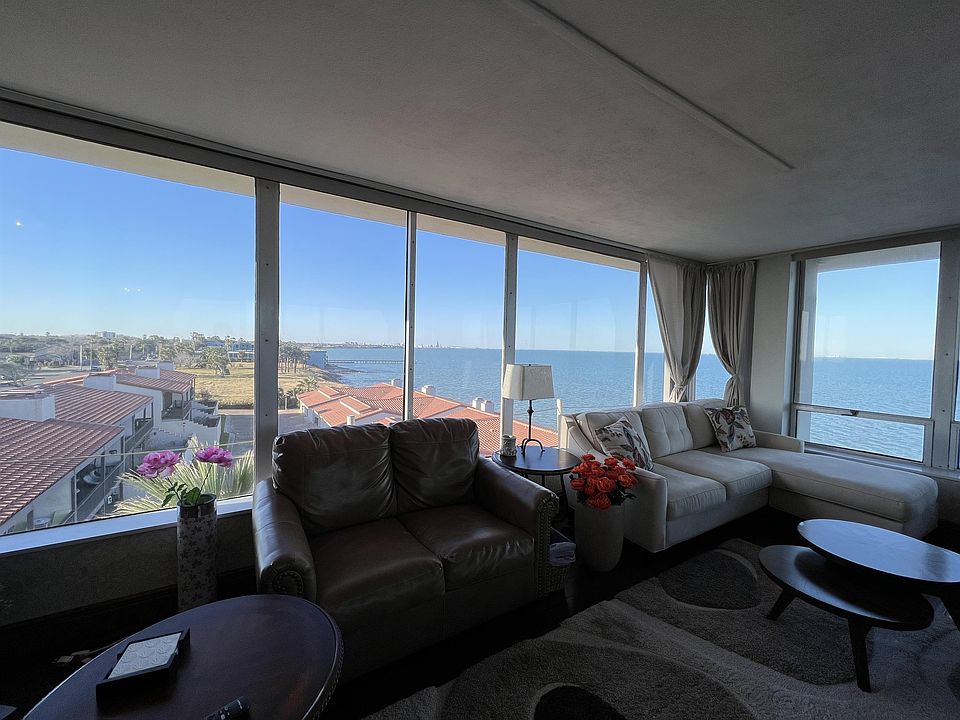1st image of 4302 Ocean Dr APT 41