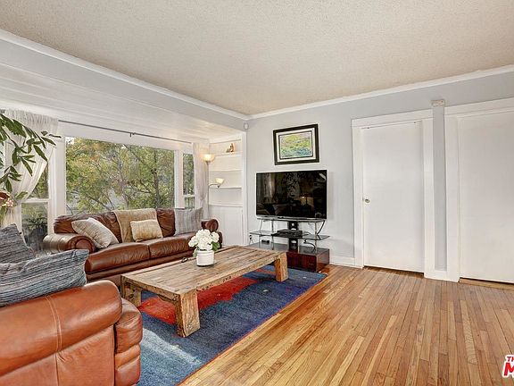 3rd image of 4243 Glenwood Ave