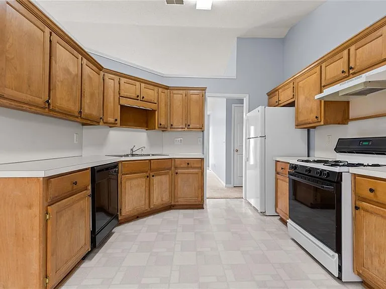 2510 Fort Daniels Dr NE — Photo 11