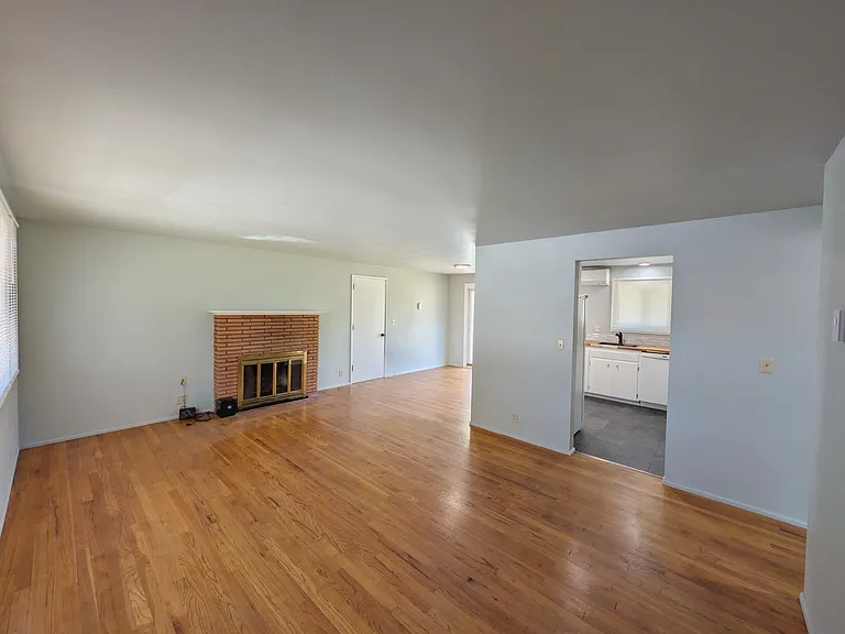 1117 NW Oak Ave — Photo 14