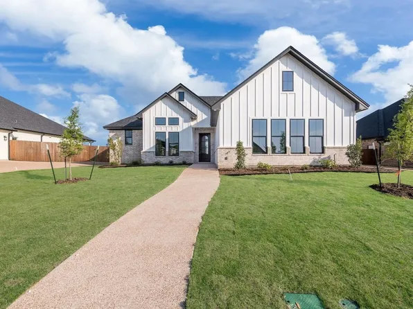 10208 Castleberry Ln, Waco, TX 76712