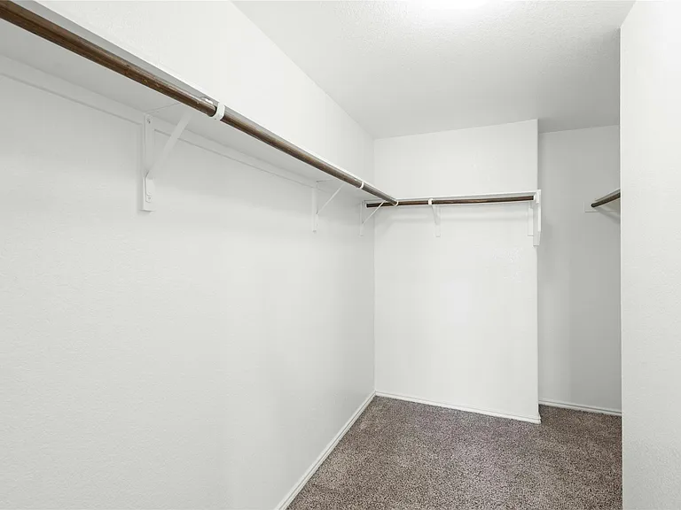 513 Circle Way — Photo 18