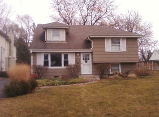 273 Walker Ave, Clarendon Hills, IL 60514