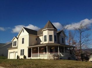 112 Ryan Dr #L-18, Moosic, PA 18507