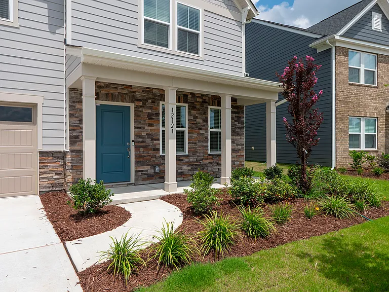 12121 Bradshaw Ct — Photo 3