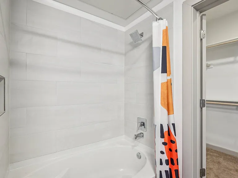 Alma Hub 121 — Photo 15