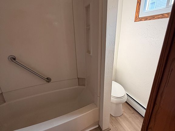 4th image of 1005 1st St