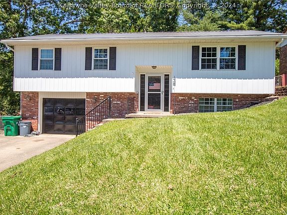 2nd image of 5456 Sandhurst Ln