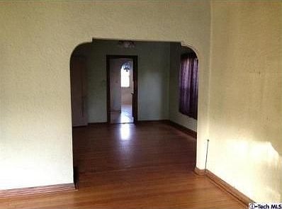 3rd image of 727 Burchett St