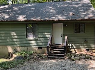 545 Lystra Rd #B, Chapel Hill, NC 27517