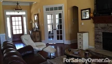 4th image of 3004 Haseley Ct