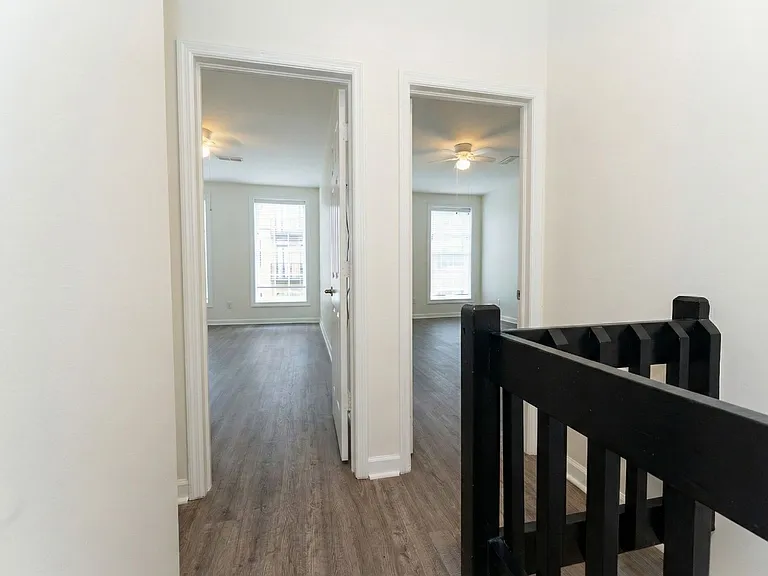 235 King St #1 — Photo 15