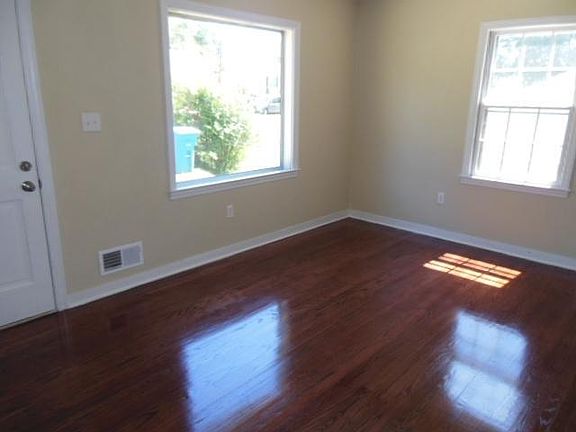 5th image of 4126 Tennessee Ave NW