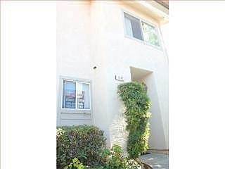 4th image of 1042 Summershore Ct
