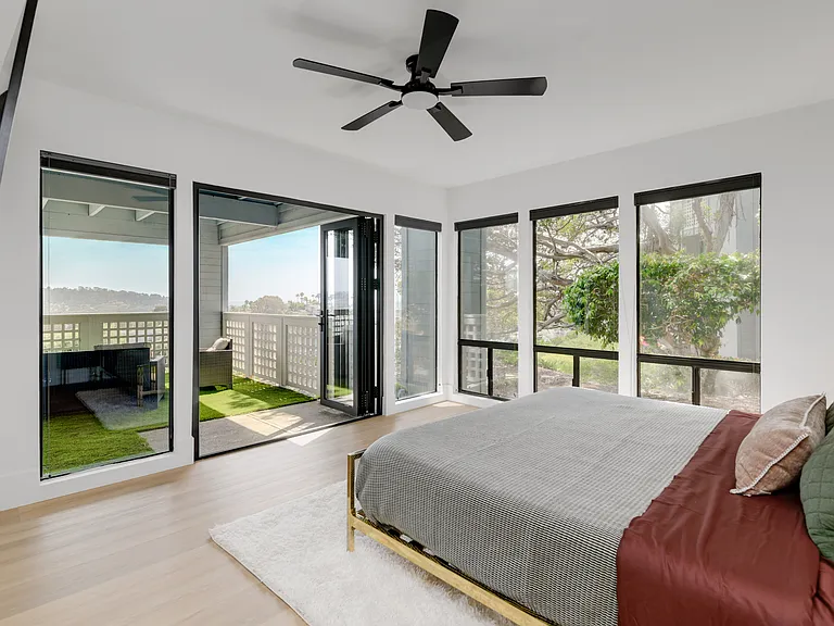 1013 Clipper Ct — Photo 17