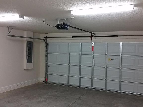 2nd image of 2017 SW Burlington St