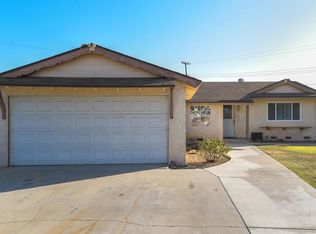 10665 Lowden St, Stanton, CA 90680