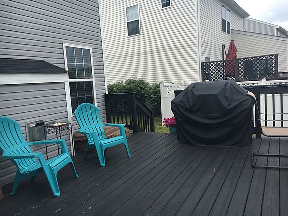 3rd image of 118 Firestone Dr