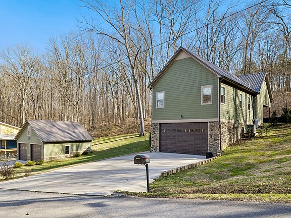 4th image of 2332 Casey Cove Rd