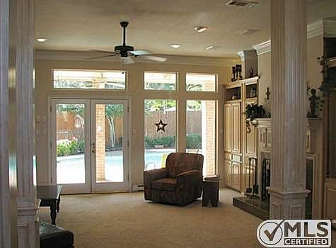 3rd image of 713 Evergreen Dr