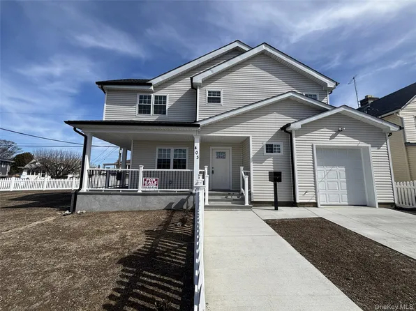 403 S Bayview Avenue, Freeport, NY 11520