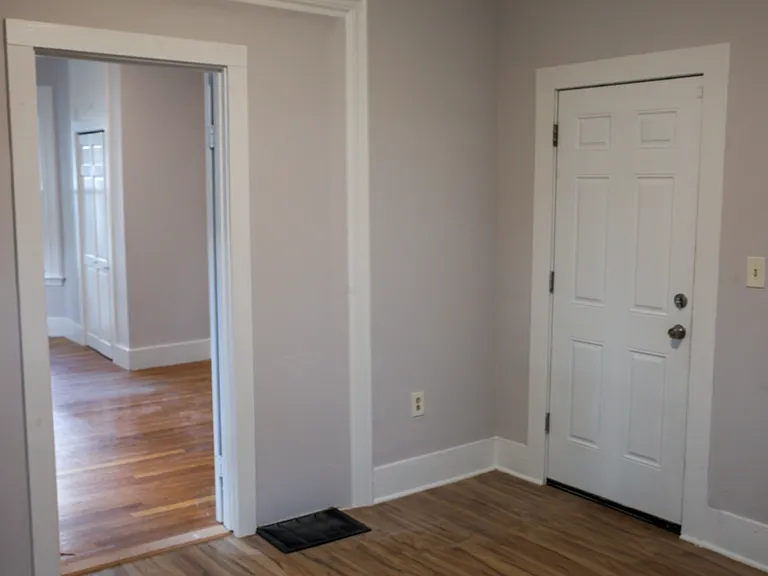 43 Clifford St #1 — Photo 4