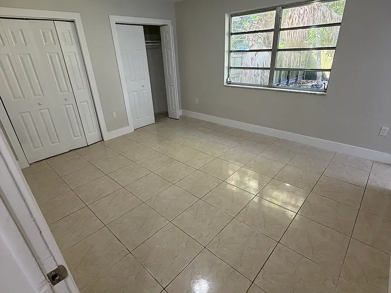 20450 SW 92nd Pl #20450 — Photo 16