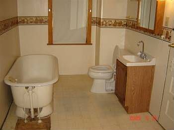 4th image of 441 Clarendon St