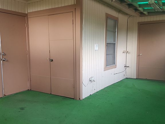 3rd image of 1051 Country Club Dr APT 23