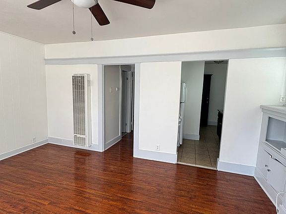 2nd image of 429 1/2 Walnut Ave #0