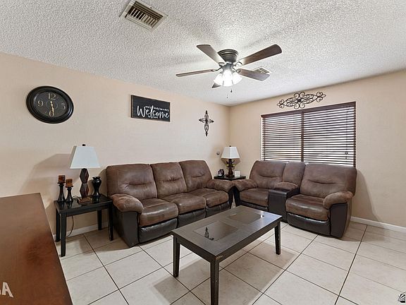 4th image of 905 E Estrella Ln