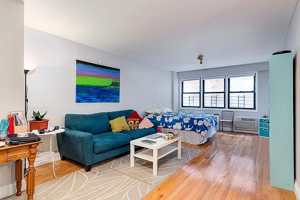 Sold by Nest Seekers International | media 2