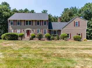 61 Dudley Rd, Billerica, MA 01821