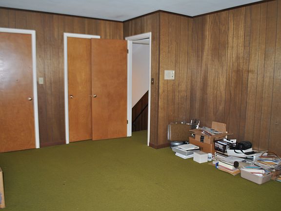 Upstairs room 1