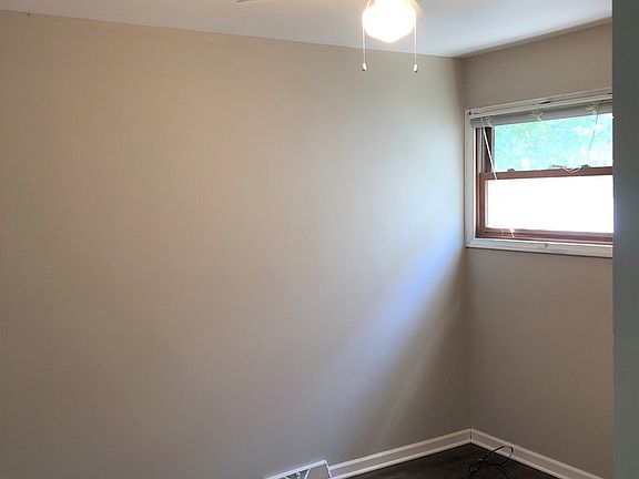 5th image of 16819 Forestview Dr