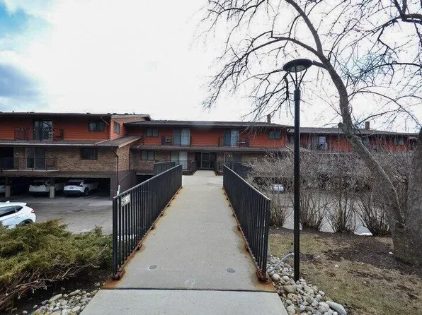 8560 West Waterford AVENUE #2, Greenfield, WI 53228