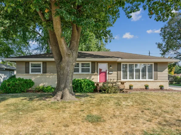 310 SE 10th St, Ankeny, IA 50021