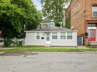 14 Tyler St, Troy, NY 12180